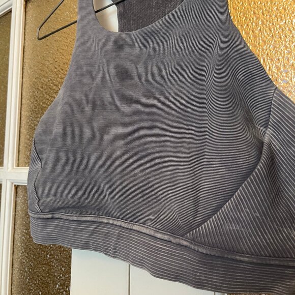 Lululemon 🍋 Ribbed Distressed Sports Bra - Grey Size 12 - Picture 2 of 4